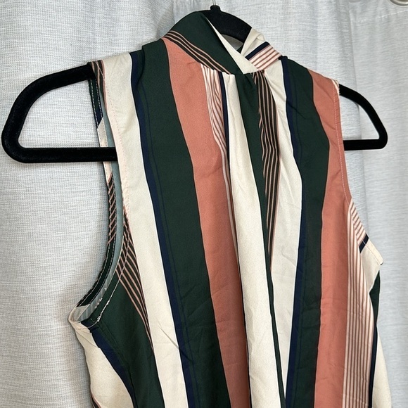 Stripe sleveless blouse with tie (OS) - Picture 5 of 6